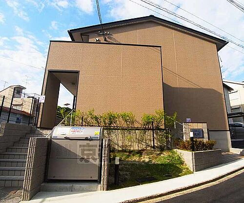 京都府京都市東山区今熊野南日吉町 築10年1ヶ月 2階建