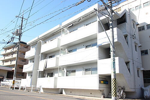 広島県広島市南区丹那町 3階建