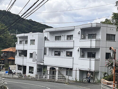 森田マンション 3階建