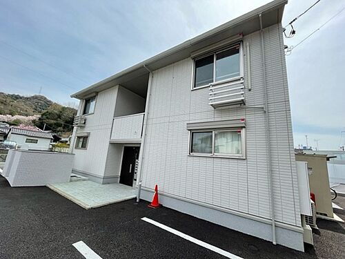 広島県安芸郡海田町国信１丁目 2階建