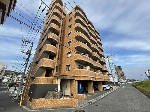 広島県広島市西区己斐本町２丁目 8階建
