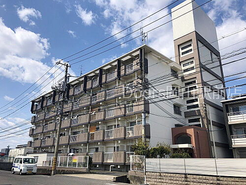 岡山県岡山市北区青江５丁目 5階建 築40年10ヶ月