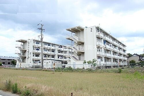 愛知県豊川市中条町鴻ノ巣 賃貸マンション