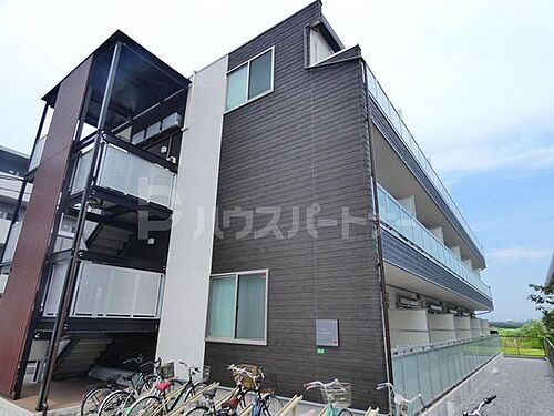 千葉県船橋市市場２丁目 3階建 築8年8ヶ月