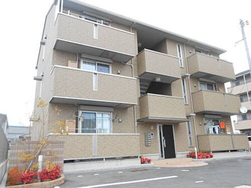 岡山県倉敷市玉島長尾 3階建