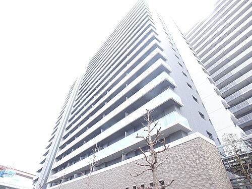 兵庫県神戸市中央区浜辺通６丁目 20階建