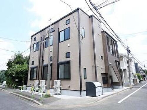 東京都北区浮間４丁目 2階建