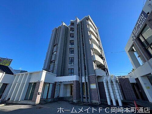 愛知県岡崎市欠町字三田田北通 8階建