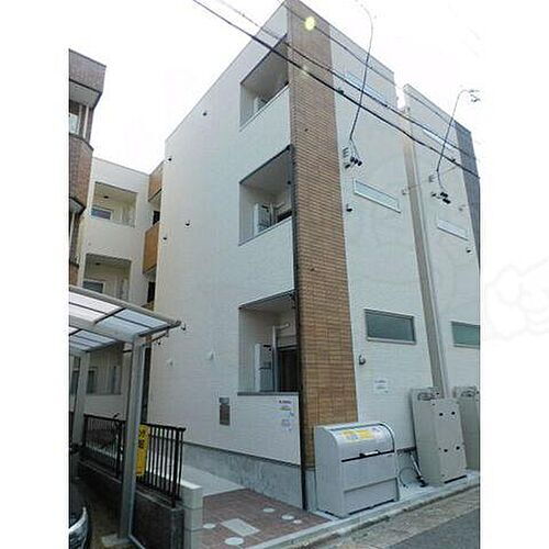 愛知県名古屋市千種区城木町３丁目 築4年11ヶ月 3階建