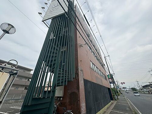 大阪府高槻市大塚町３丁目 賃貸マンション