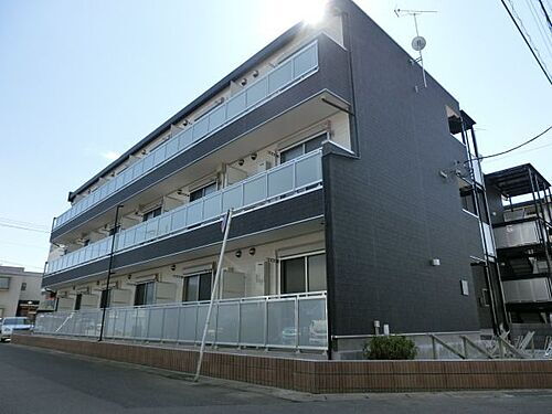 千葉県千葉市中央区道場北２丁目 3階建 築8年5ヶ月