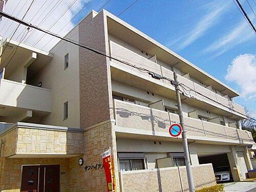 兵庫県尼崎市大島３丁目 築15年8ヶ月 3階建