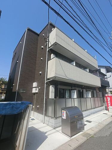 千葉県千葉市稲毛区小仲台８丁目 3階建 築9年