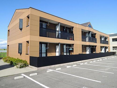 滋賀県東近江市宮荘町 賃貸アパート