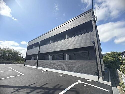 滋賀県東近江市八日市清水３丁目 2階建 