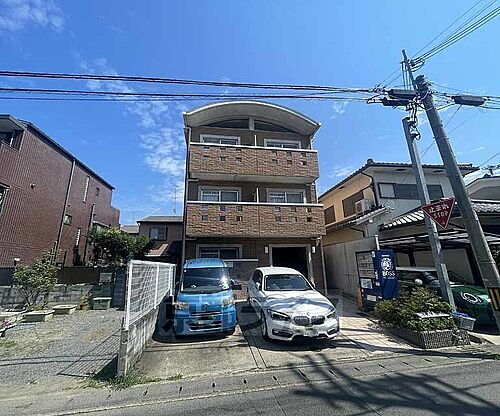 京都府京都市右京区嵯峨天龍寺瀬戸川町 3階建 築27年9ヶ月