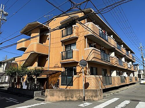 兵庫県加古川市加古川町美乃利 築33年9ヶ月 3階建