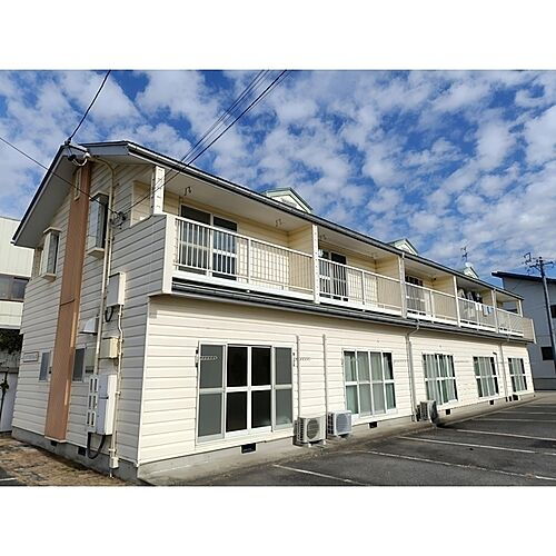 長野県中野市大字江部 テラスハウス