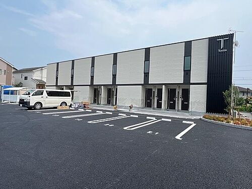 滋賀県東近江市小脇町 2階建