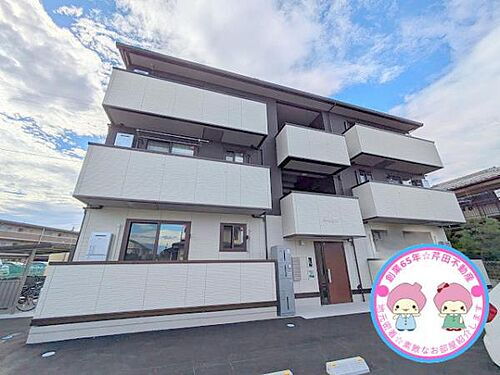 長野県長野市大字栗田 築1年3ヶ月 3階建