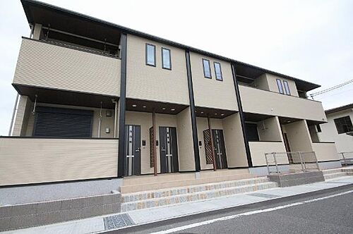 岡山県井原市下出部町 2階建 