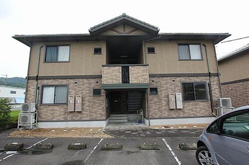 広島県福山市新市町大字宮内 2階建 築23年3ヶ月