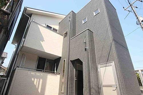 広島県福山市手城町２丁目 2階建