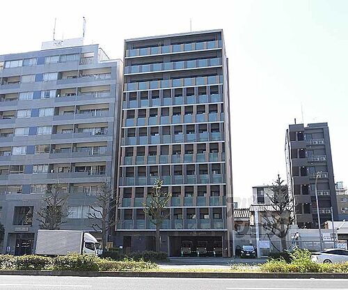 京都府京都市中京区堀川通四条上る錦堀川町 11階建 築1年5ヶ月