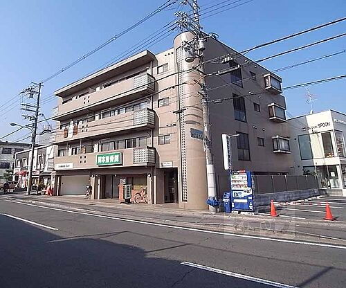 京都府京都市右京区梅津西浦町 4階建