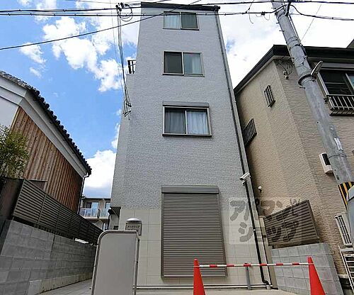 京都府京都市中京区壬生御所ノ内町 4階建 築8年2ヶ月