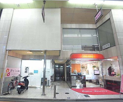 京都府京都市中京区三条通堀川西入橋西町 築31年8ヶ月 5階建