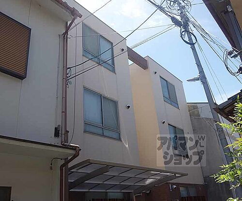 京都府京都市中京区西ノ京永本町 築22年1ヶ月 3階建