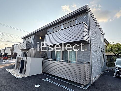 千葉県市原市玉前 2階建 