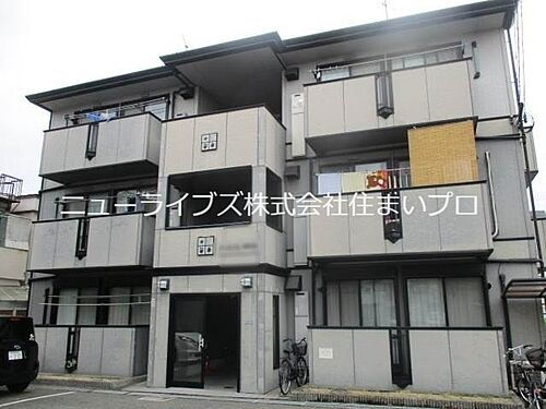 大阪府門真市上野口町 3階建