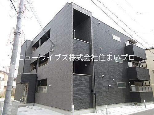 大阪府門真市大池町  3階建