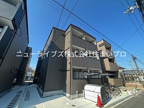 大阪府寝屋川市池田１丁目 築2年10ヶ月 3階建