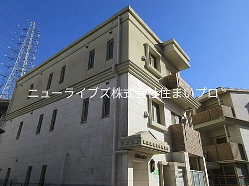 大阪府門真市末広町 築22年3ヶ月 3階建