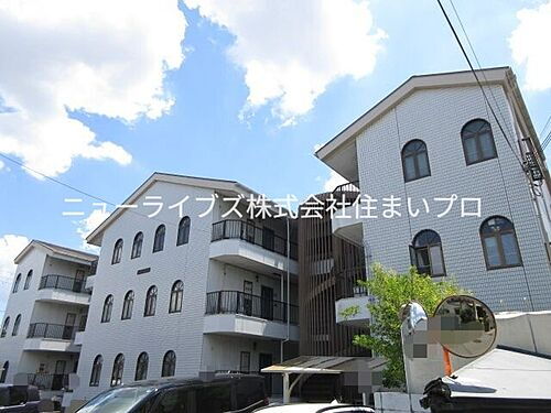 大阪府寝屋川市太間東町 築35年9ヶ月 3階建