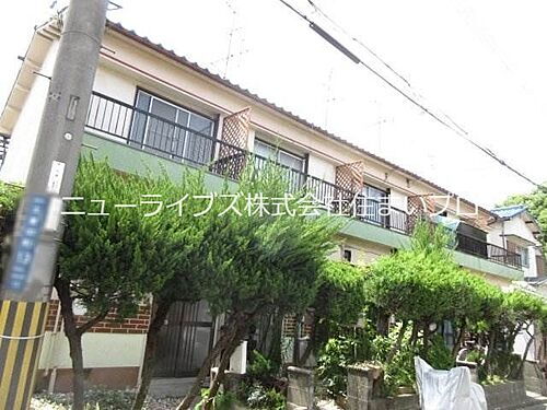 大阪府寝屋川市太秦中町 2階建