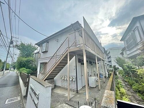 東京都世田谷区上北沢３丁目 2階建