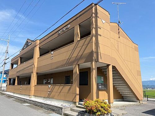 滋賀県長浜市山階町 賃貸アパート