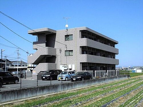 香川県善通寺市吉原町 3階建