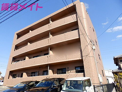 三重県四日市市南いかるが町 賃貸マンション