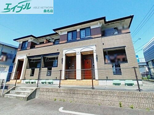 三重県三重郡川越町大字南福崎 賃貸アパート