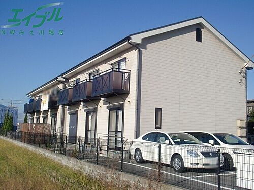 三重県三重郡朝日町大字縄生 テラスハウス