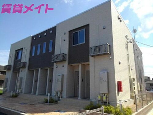 三重県四日市市新正１丁目 賃貸アパート