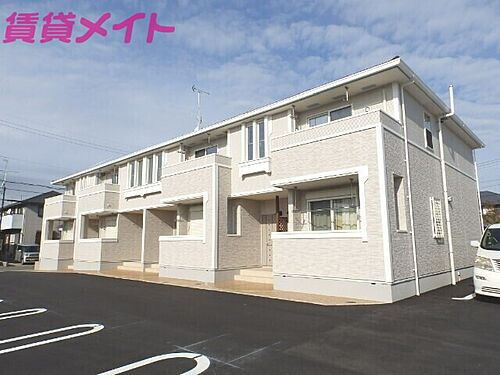 三重県鈴鹿市東磯山１丁目 賃貸アパート