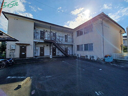 三重県松阪市駅部田町 賃貸アパート