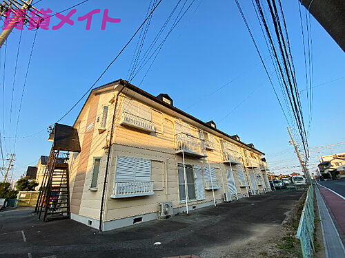 三重県津市高茶屋６丁目 賃貸アパート