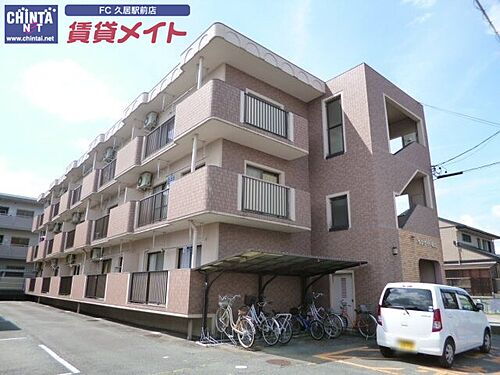 三重県津市城山３丁目 築39年8ヶ月 3階建